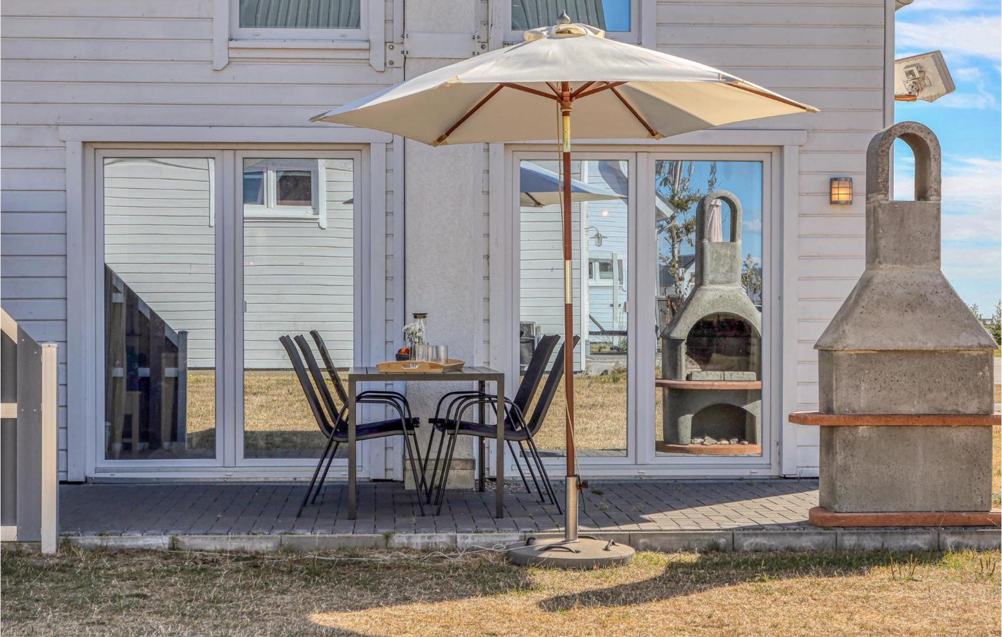 Nice Home In Ostseeresort Olpenitz With Kitchen Exterior foto